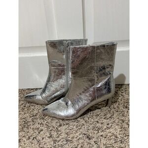 DV Dolce Vita Silver Metallic Pointed Toe Kitten Heel Ankle Boots Womens 5.5